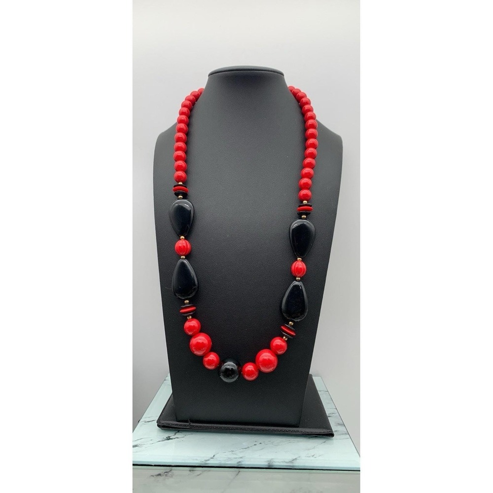 Vintage‎ Red And Black Plastic / Acrylic Retro Beaded Necklace 24"